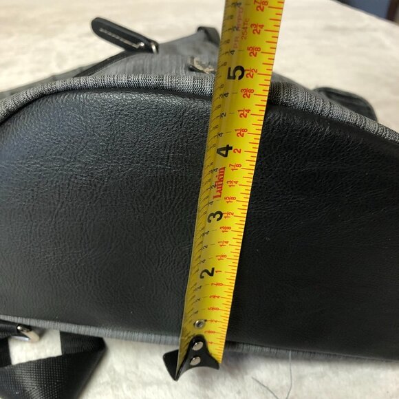 Roots 73 Crossbody Grey/Black Slingback Backpack Bag Unisex - Picture 11 of 11